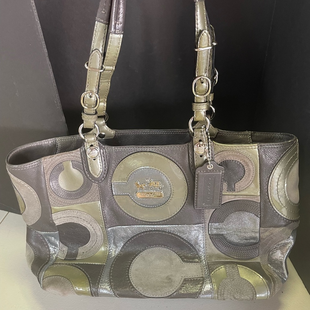 Coach Rare Signature Pieced Patchwork Carly Tote G1069-15748 Olive green Handbag